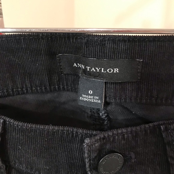 EUC 💕 Ann Taylor Modern fit corduroy black pants - Picture 3 of 8